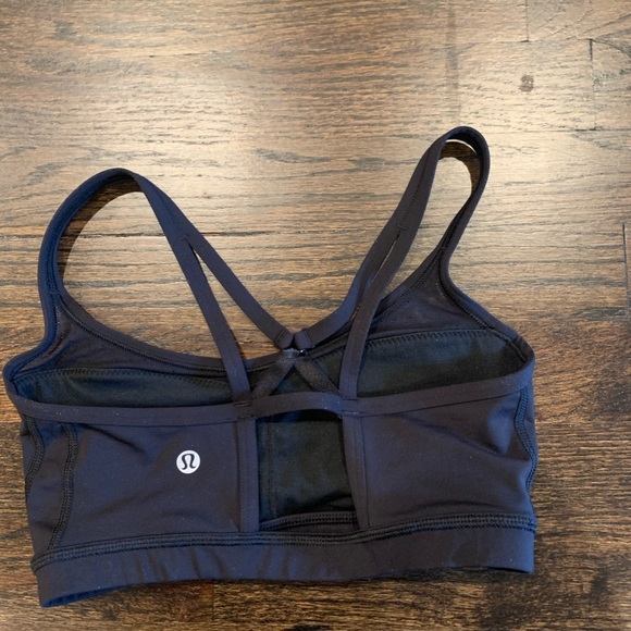 Lululemon sports bra - Picture 2 of 3